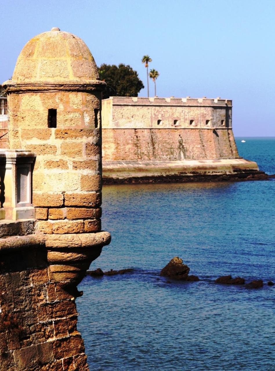 Alojamientos Cadiz Sol Exteriör bild